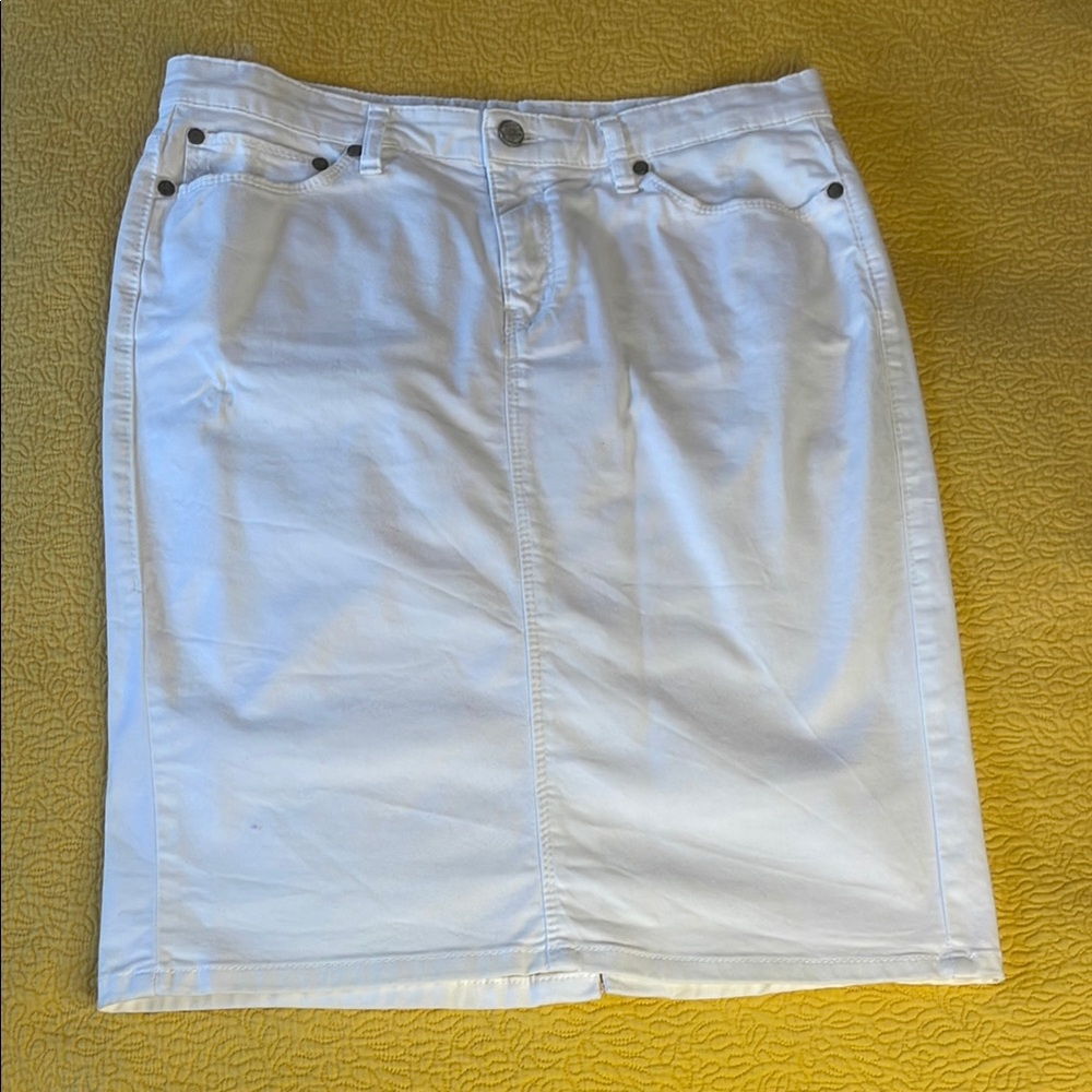 Marc O’Polo White Knee-Length Pencil Skirt for Casual Wear GERMANY